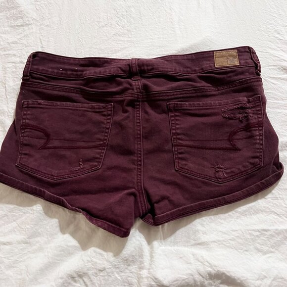 American Eagle Women's Burgundy Distressed Short Shortie Shorts size 14 - Picture 2 of 9